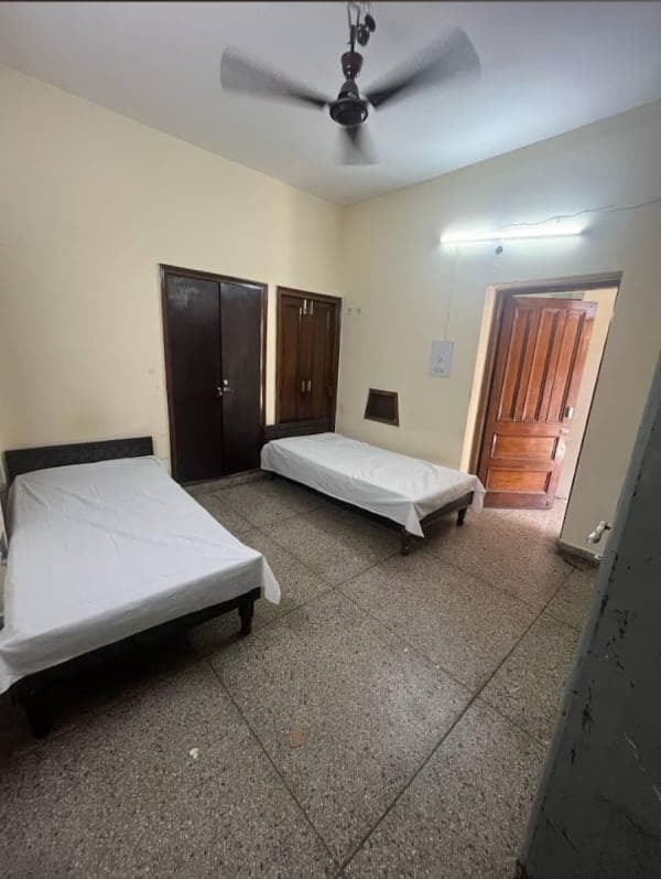 Girls pg in sector 34 chandigarh - Image 2